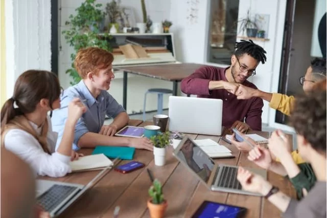 قدم ملاحظاتك وتقديرك