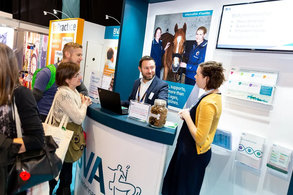 Londra Veteriner Fuarı'ndaki sergi standı