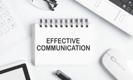 Enitan Sodiya-Ogundipe İşyerinde İşbirliğini Geliştirmek İçin 6 Etkili İletişim Stratejisini Paylaşıyor