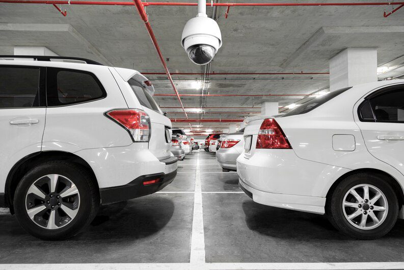 Berkolaborasi dengan otoritas angkutan umum untuk menawarkan gabungan parkir dan tiket transit