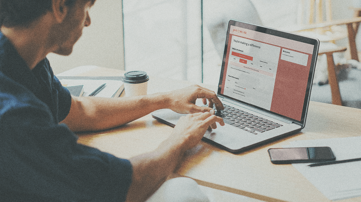 internetten bağış yapan adam