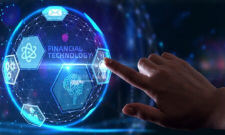 صعود التكنولوجيا المالية: كيف تعيد تكنولوجيا البرمجيات المصرفية تشكيل المشهد المالي